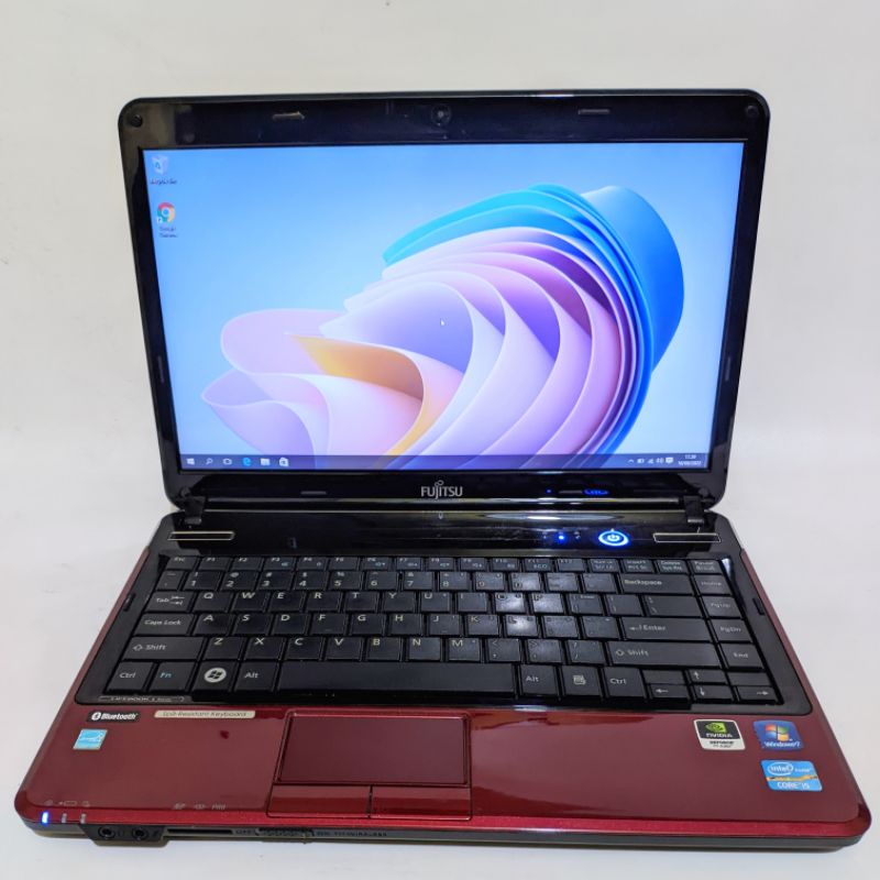 laptop desain grafis/editing tangguh Fujitsu Lifebook LH531 - core i5 - Ram 16gb Dual vga Nvidia