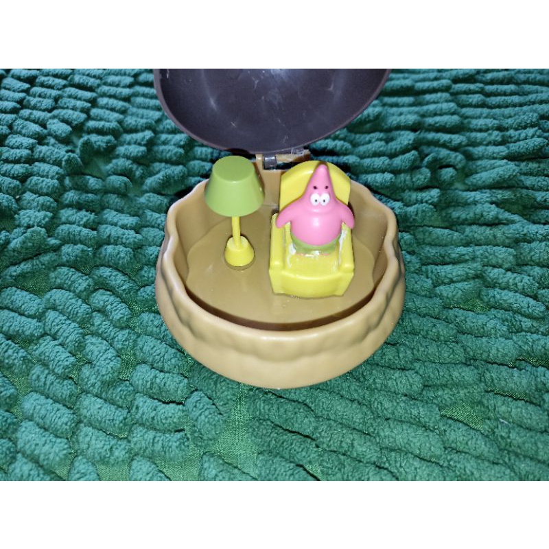 Mainan Spongebob Mainan Figur Miniatur Mcd McDonald's Kfc Preloved Patrick' S House Rumah Patrick Kf