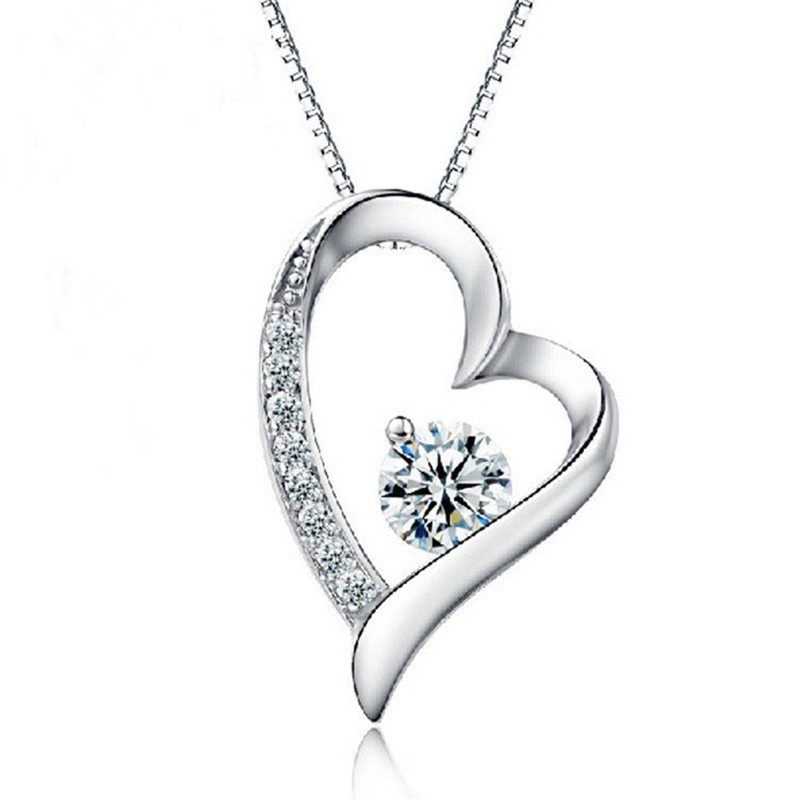 [Ready Stock]Fashion Simple Silver-Plated Necklace with Diamond Heart-Shaped Pendant