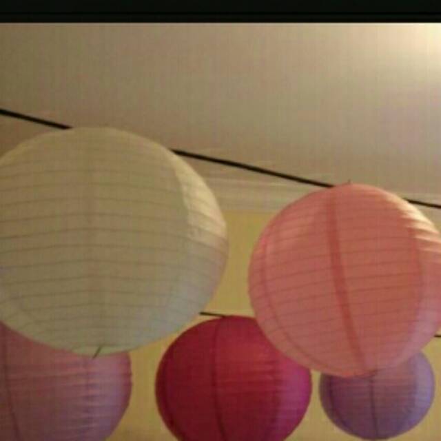 

LAMPION GANTUNG KERTAS