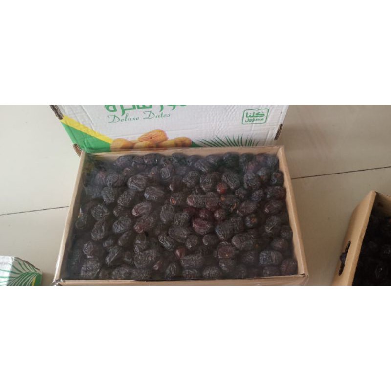 

kurma ajwa