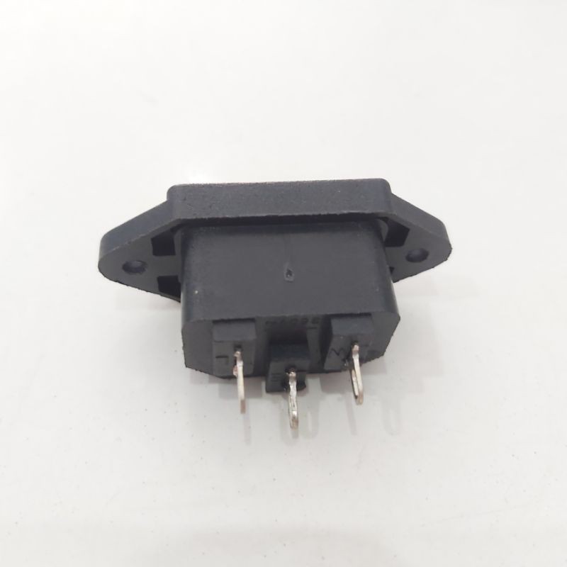 TERMINAL SOKET KABEL LISTRIK AC 3 PIN