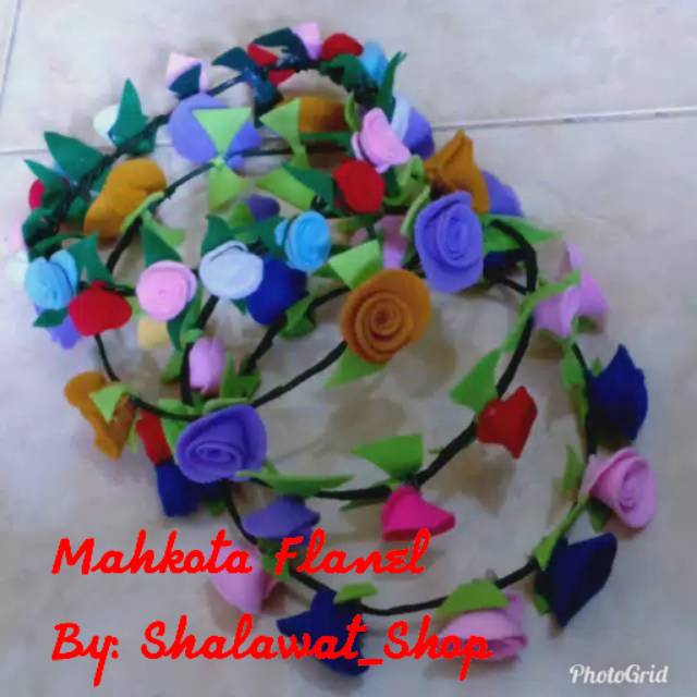 Mahkota Bunga / bandana bunga / kado wisuda / mahkota wisuda