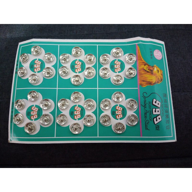 

Kancing cetet besi 8mm per lembar isi 6 pcs