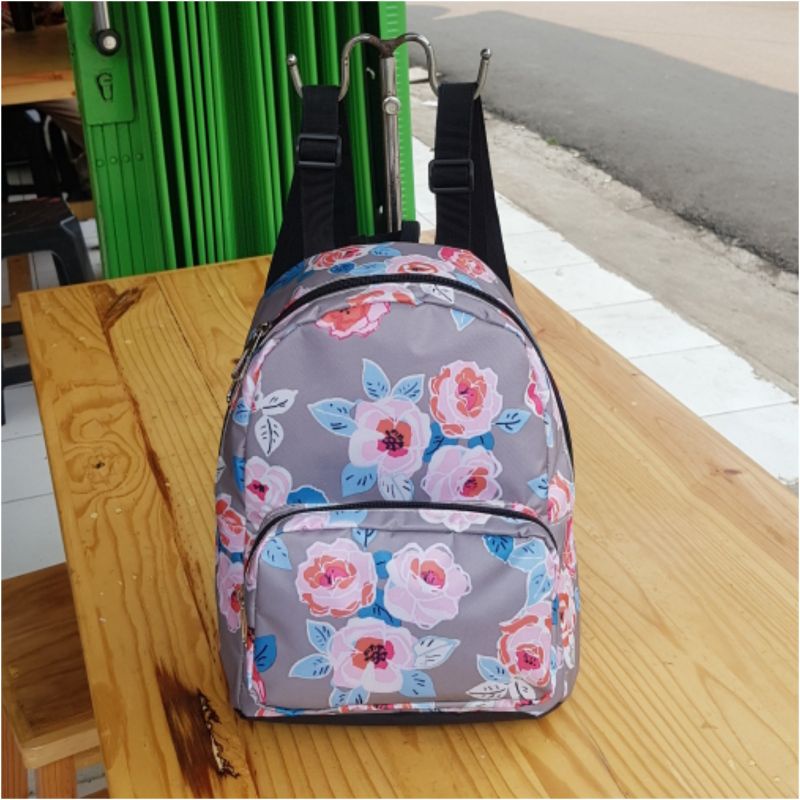 Shoulder bag Bas Wanita Motif Meow Ransel Wanita Baru Tas Punggung Tahan Air Tas Bahu Travel Ransel Sekolah Motif Lucu untuk Ransel Wanita Nilon Fashion Tas Sekolah Siswa untuk Remaja Perempuan Ransel Wanita Warna Polos Kualitas Tas Buku Travel Santai