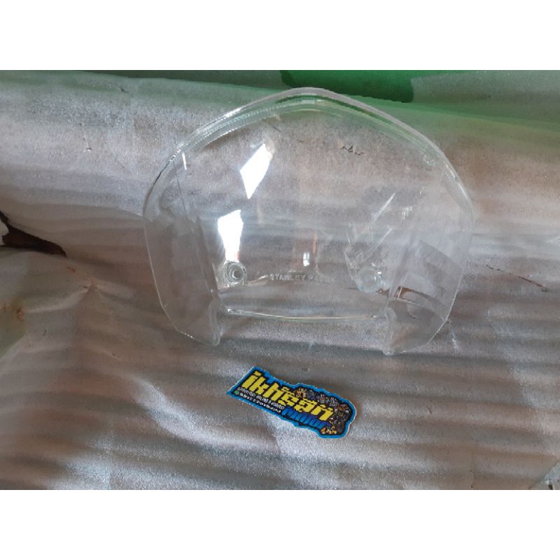 mika lampu belakang nouvo z