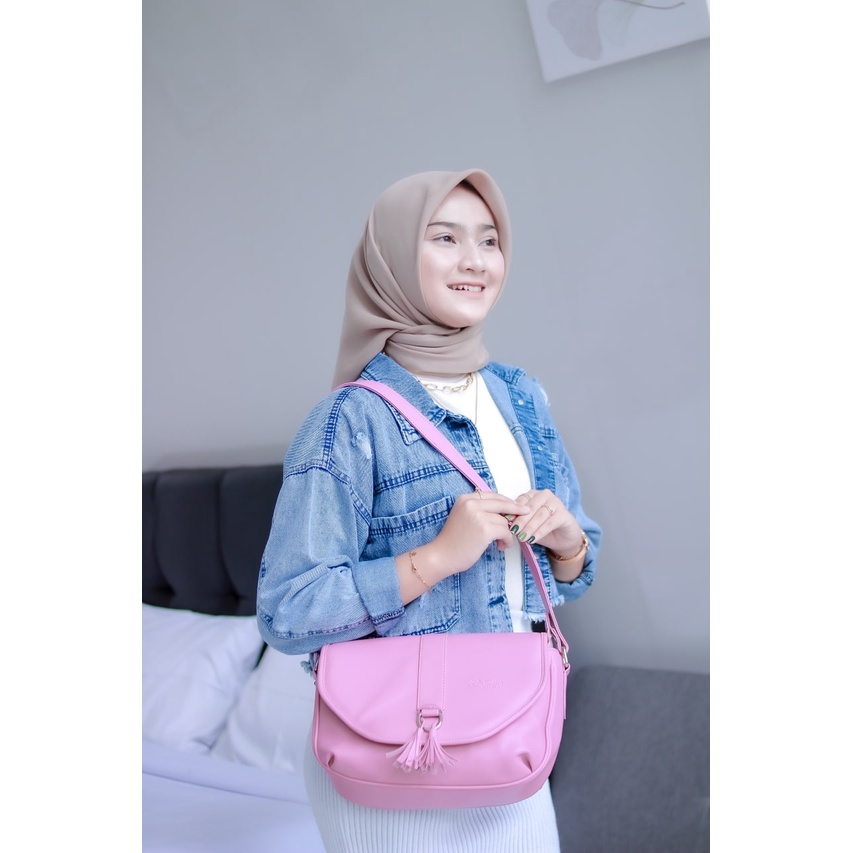Tas Selempang Slingbag Wanita Simple Cantik JASMIN My Qeena by Kirana Stuff