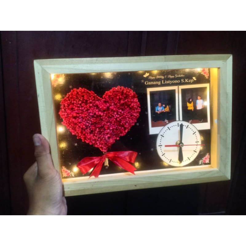 Flower in Frame / Bunga Bingkai / Bunga Kering / Kado Unik