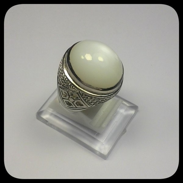 BATU CINCIN MOONSTONE CAT'S EYE