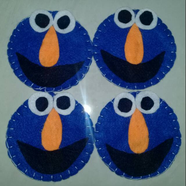 

Amplop lebaran karakter