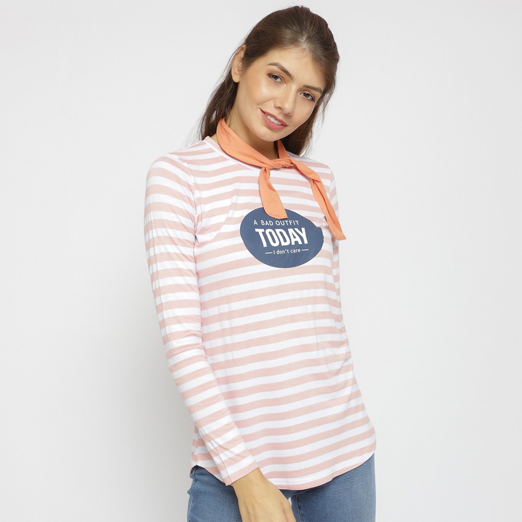 C2 Sunsai Pink T-Shirt Wanita