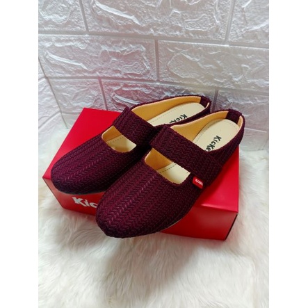 Sepatu Selop Wanita Bahan Rajut Warna Maroon