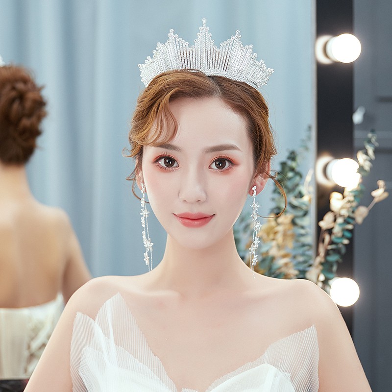 Tiara Mahkota Kristal Warna Silver untuk Pengantin Wanita