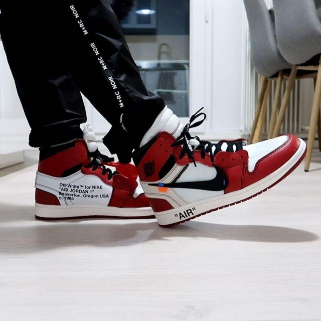 nike air jordan chicago x off white