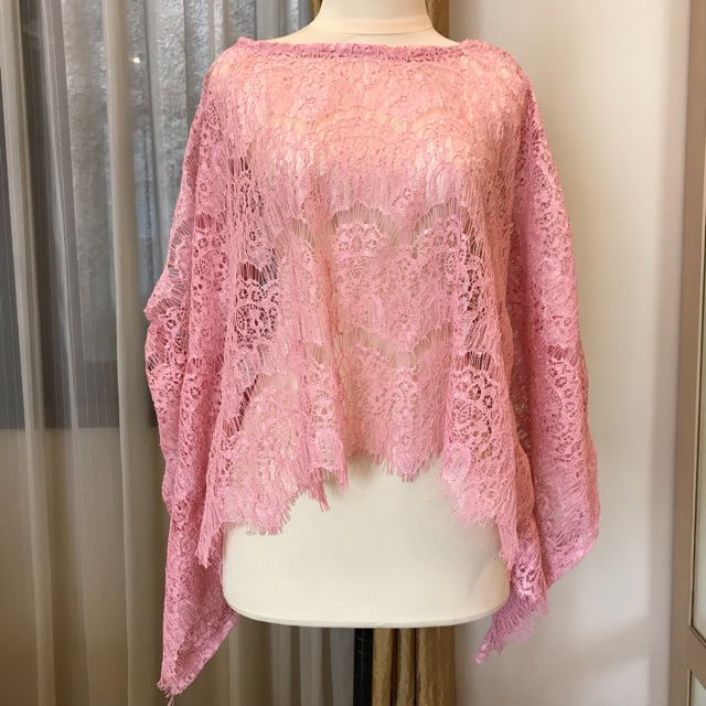 Kebaya Crop Top Brokat