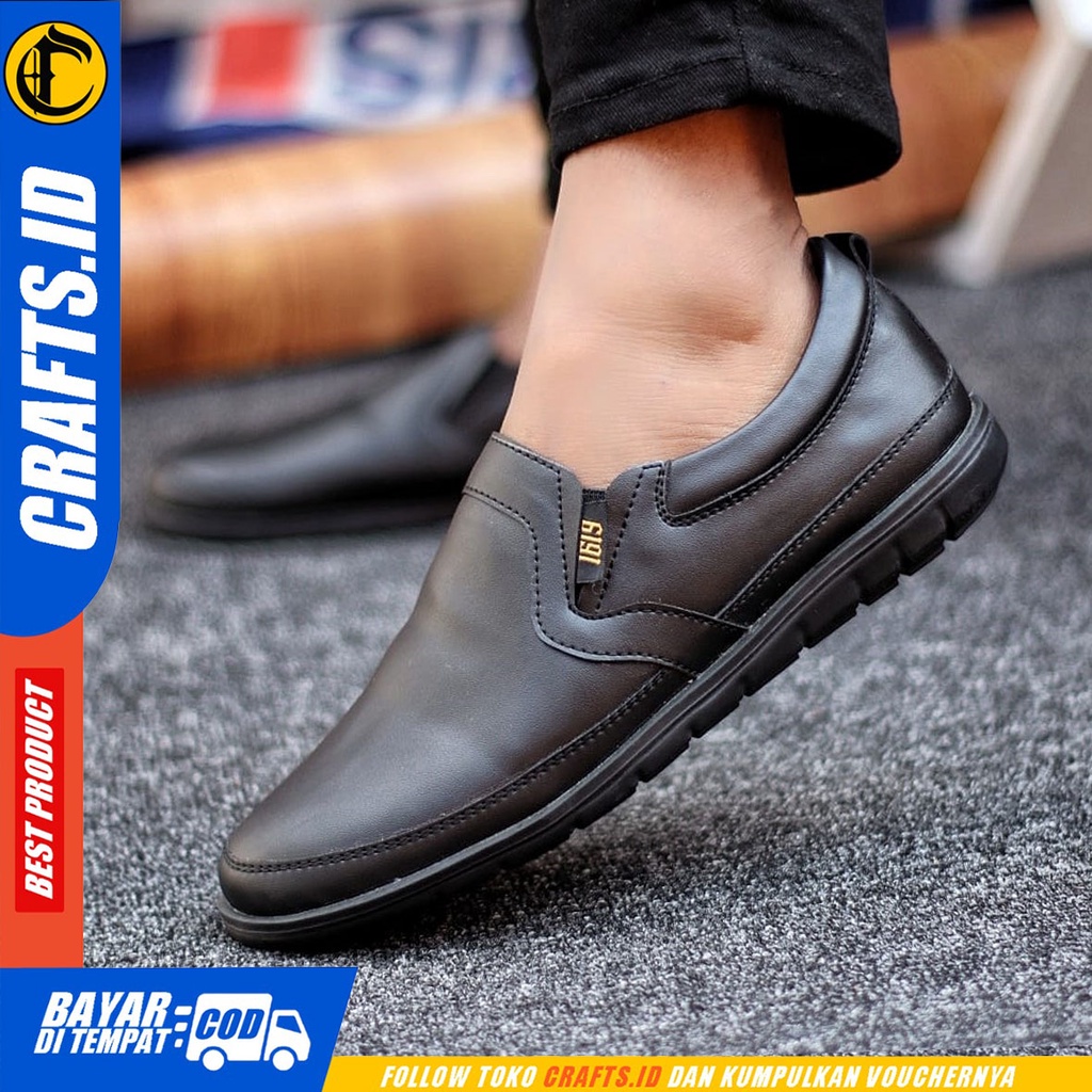 CRAFTS Majinbu - Sepatu Casual Pria Slip On