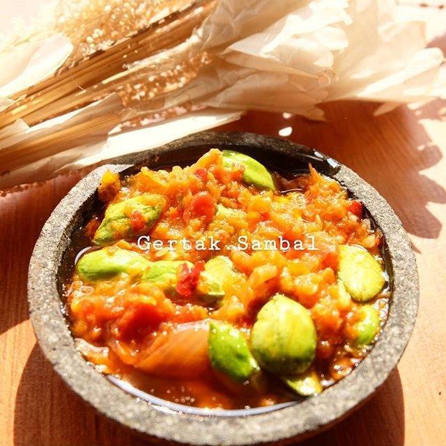 

SAMBAL PETE BEBELEDUGAN