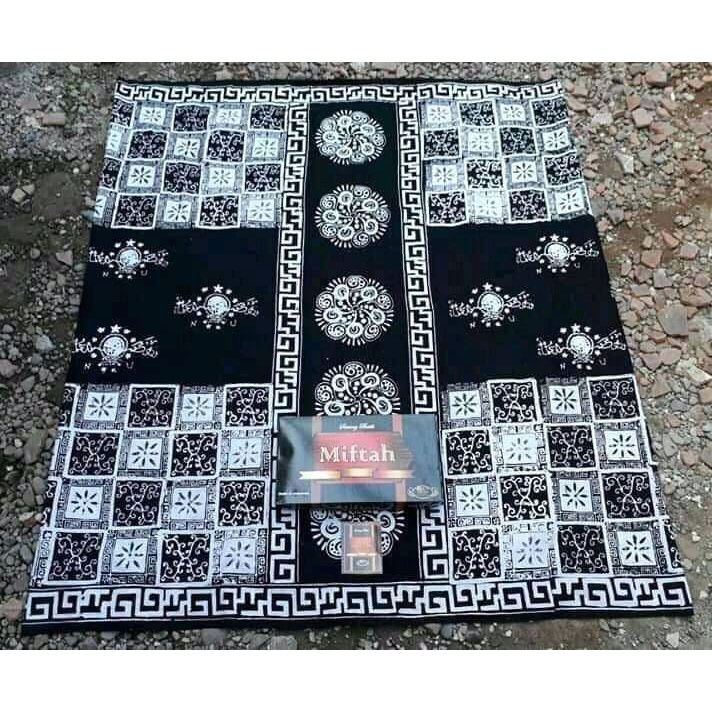 Sarung batik miftah dewasa sarung batik cap pekalongan monokrom hitam putih NU Nahdlatul Ulama simpe