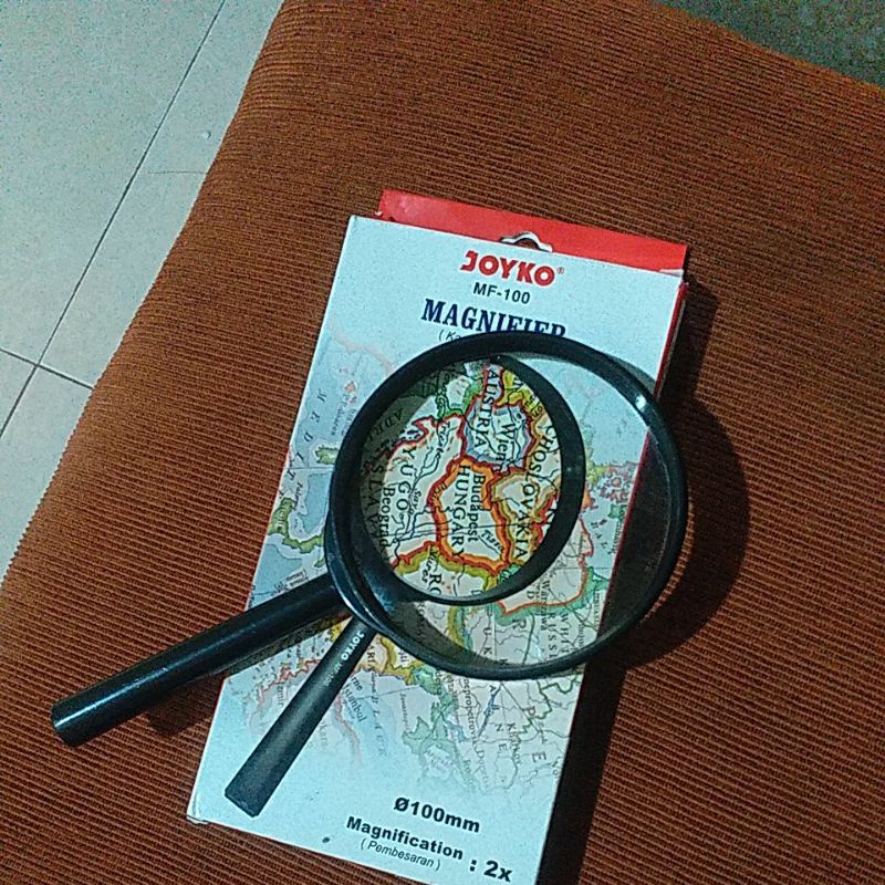 

[COD] Kaca pembesar bekas Jokyo 100mm Magnification: 2×
