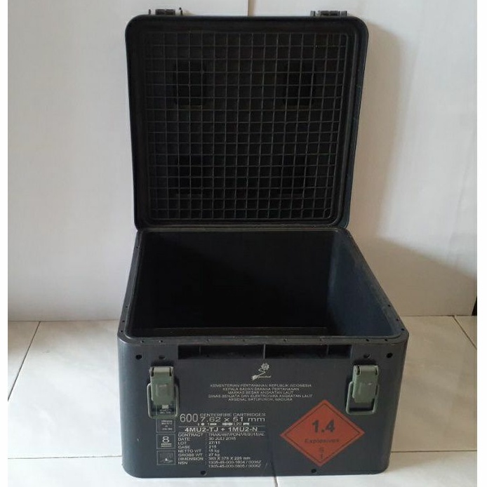 KOTAK AMUNISI BEKAS PINDAD - KOTAK PERKAKAS - BOX PELURU PLASTIK