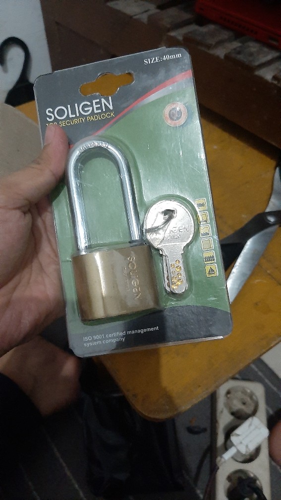 Gembok Soligen Per 40 Mm Panjang Kuningan Computer Key