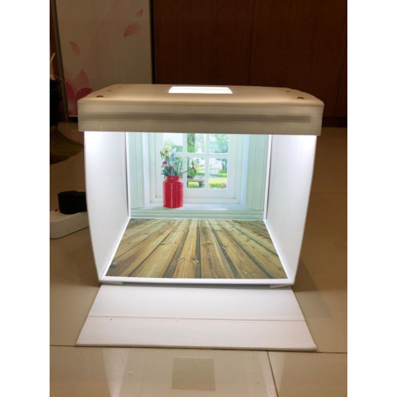 

Studio Box LED Ukuran A1 ( 61 x 48 x 48 ) motif jendela dan kayu