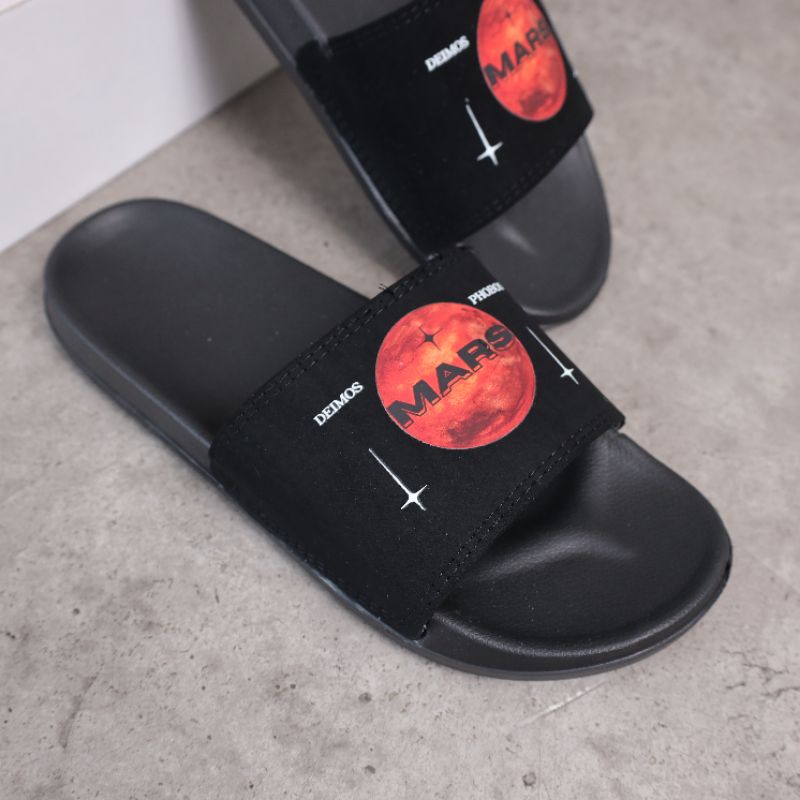 (COD) sandal slop milky way icarus footwear