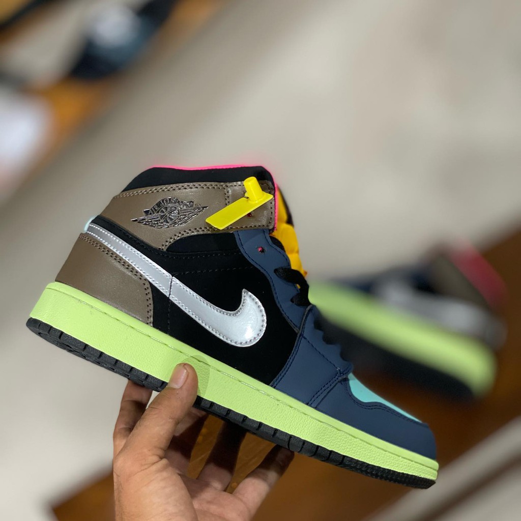 NIKE AIR JORDAN 1 BIO HACK