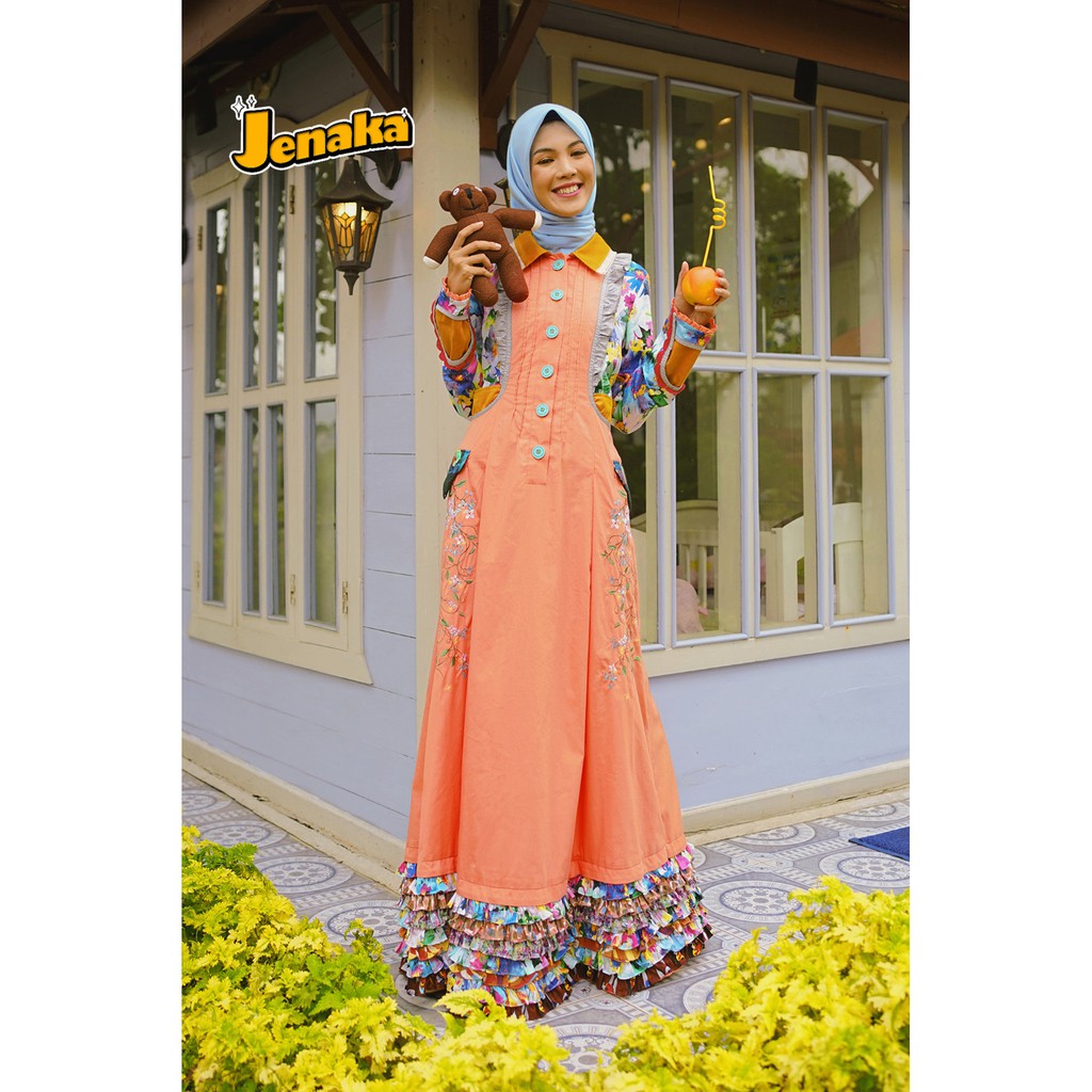 TUNEECA JENAKA Her Childhood Dream  T-0321005