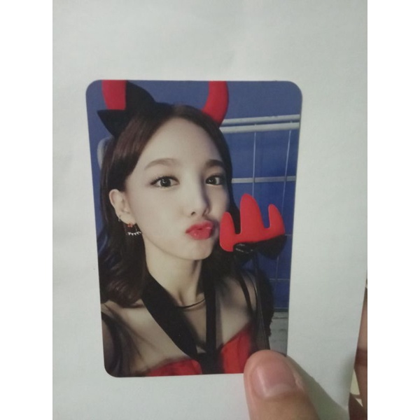booked nayeon devil