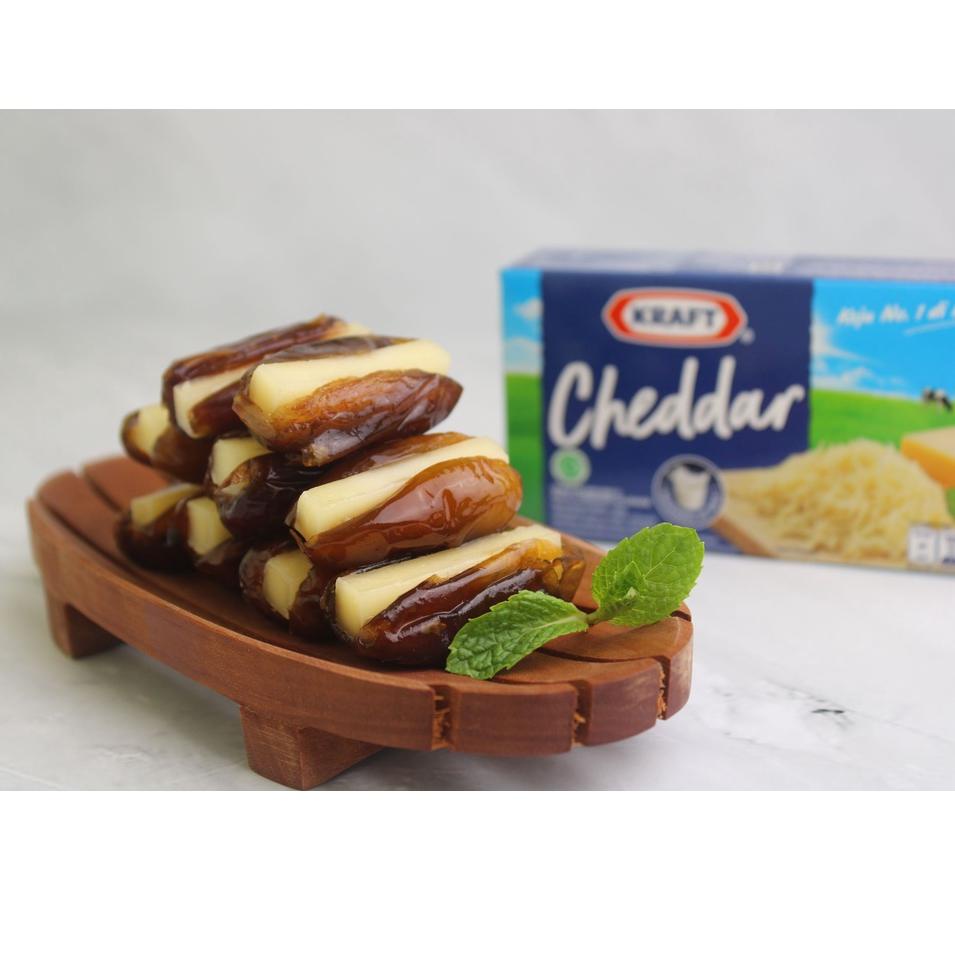 

Kraft Keju Cheddar Box 165g Untuk Kue dan Burger マ