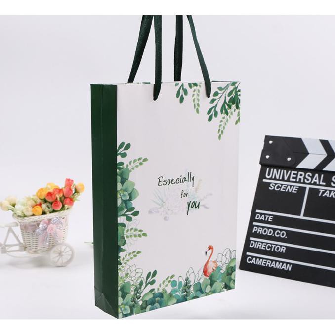 

paper bag KARTON, KANTONG karton HADIAH, tas kantong KARTON FOR GIFT