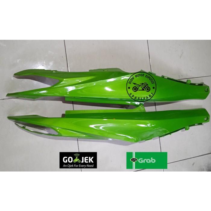 COVER BODY KANAN KIRI JUPITER Z ROBOT