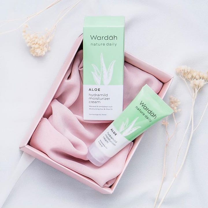 Wardah Nature Daily Aloe Hydramild Moisturizer Cream Aloe Vera