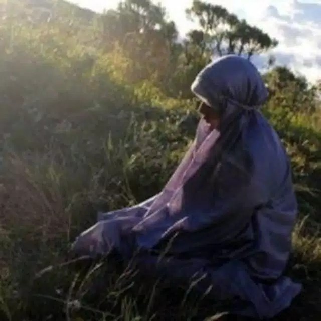 Sejadah plus compass untuk shalat kegiatan di luar atau Outdoor - bahan pcv  mudah di bersihkan