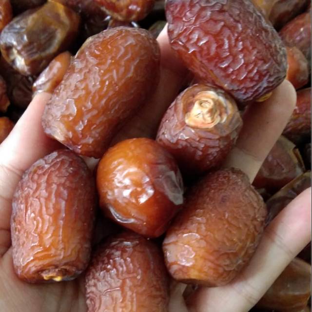 

Kurma soidhi enak lembut murah dan berkualitas per 1kg