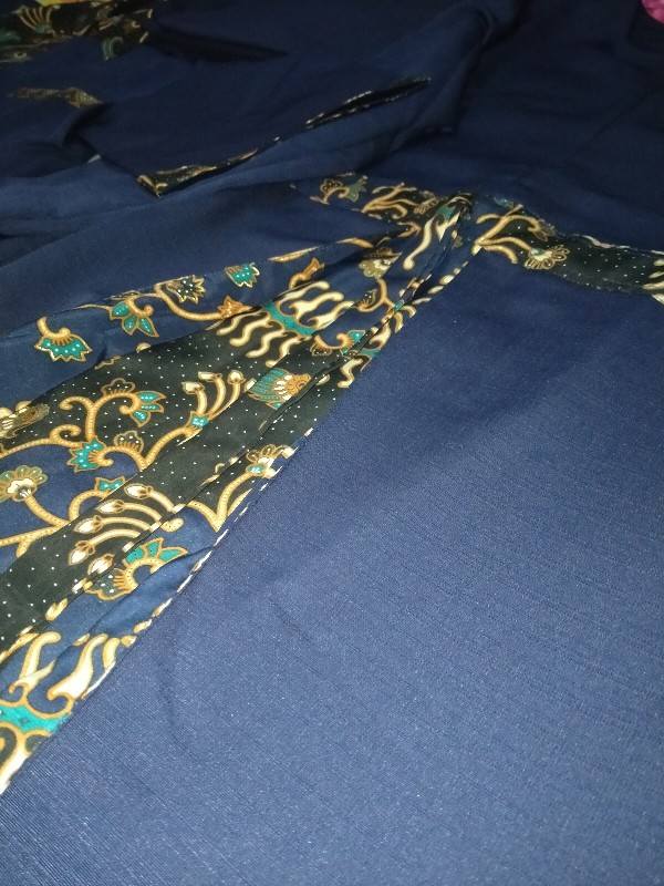 Terbaru Gamis Lebaran Couple Pasangan Batik Baloteli Dress Wanita Couple Mewah Motif Batik Premium