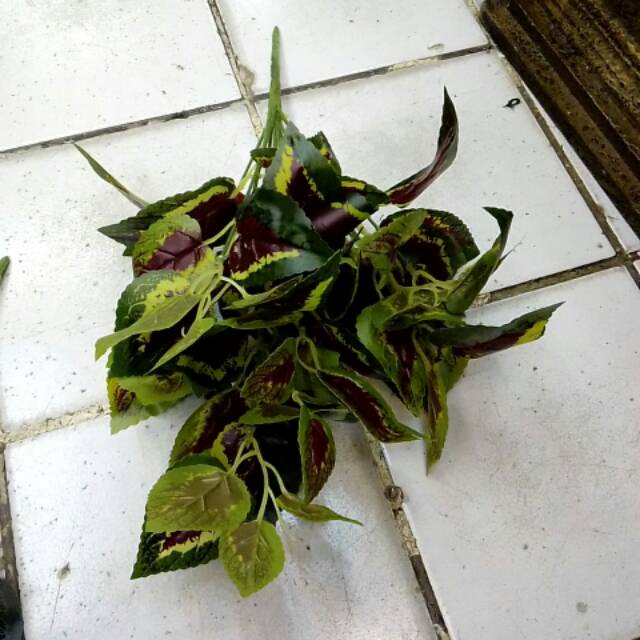 DAUN TANAMAN DEKORASI PELAMINAN DAUN HIAS ARTIFICIAL