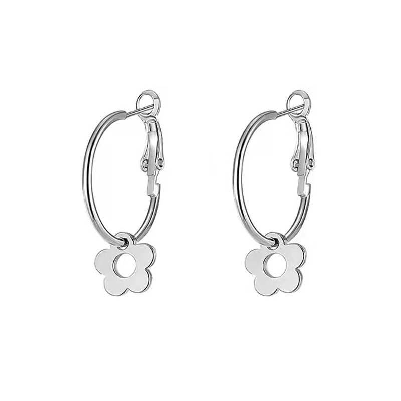 Anting Tusuk Motif Bunga Simple Ala Korea Bahan Metal Warna Silver Untuk Wanita