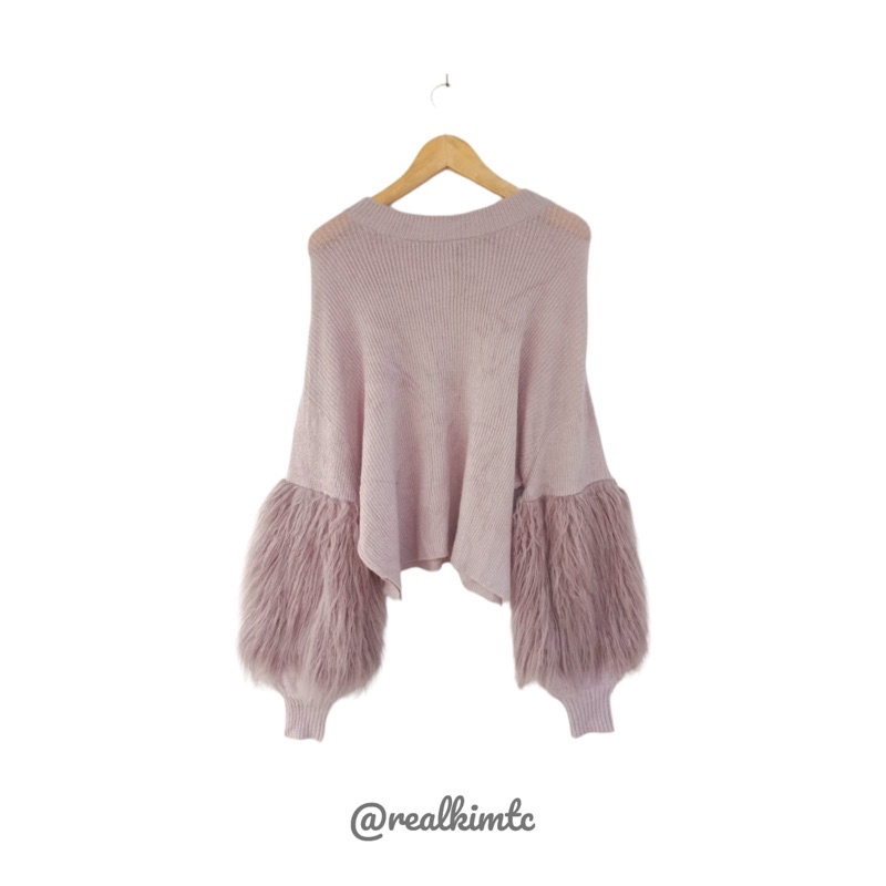 sweater rajut lengan balon bulu
