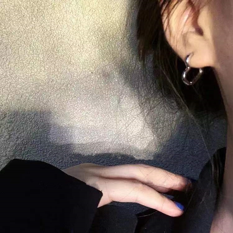 Anting Bentuk Hati Gaya Hip Hop