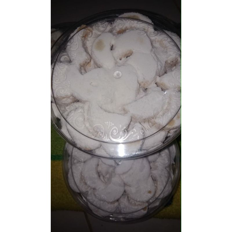 

putri salju rasa keju almond