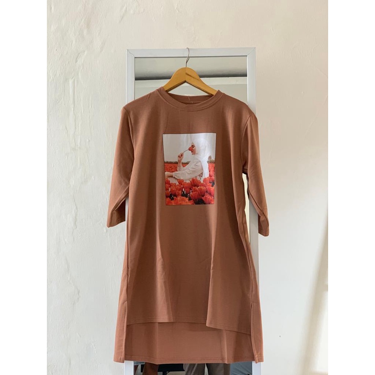 BAJU KAOS WANITA DEWASA BLUS JUMBO OVERSIZE// BAJU KAOS IMPORT PRINT// BAJU KAOS DISTRO TRAND JAMAN SEKARANG//KAOS OVERSIZE BASIC TOP //KAOS BIG SIZE// ATASAN BASIC OVERSIZE TOP KAOS JUMBO POLOS WANITA HIJAB LENGAN 7/8// LONGTUNIK JUMBO