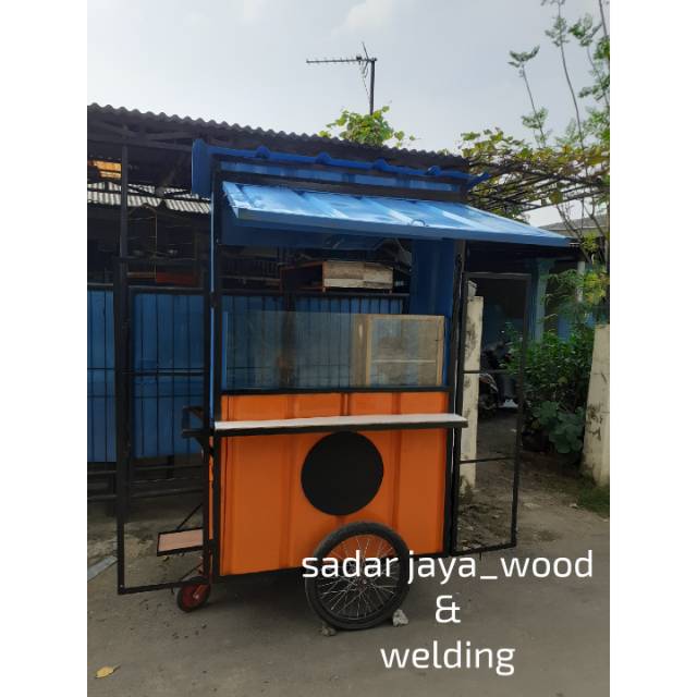 Booth / gerobak makanan semi container