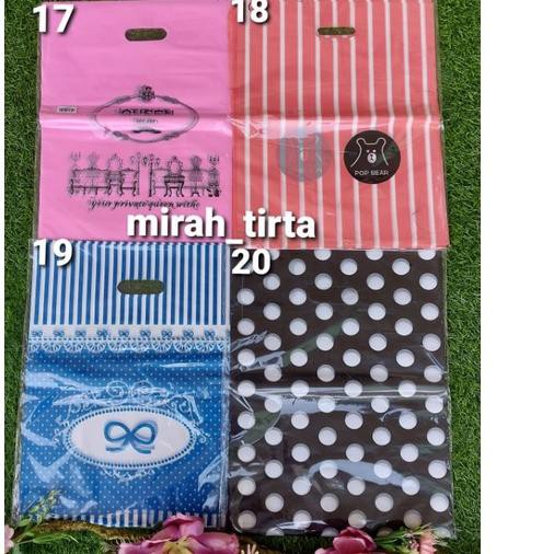 

♬ ❤❤ Kantong plong motif besar 35x45 .kantong kresek online .Kantung plastik plong pond olshop ✭