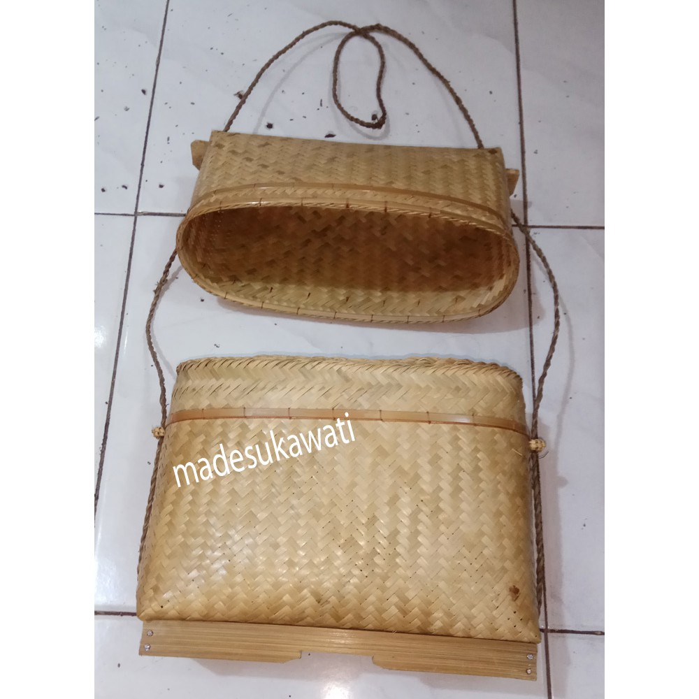 Tas klasik anyaman bambu bali