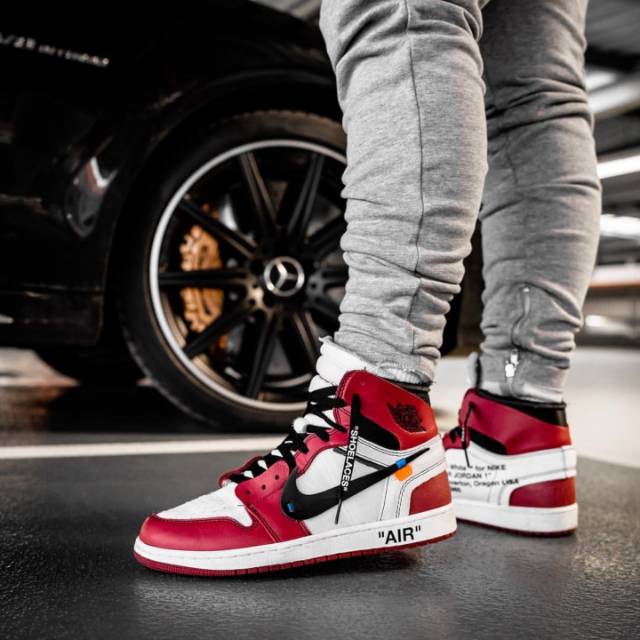 Nike Air Jordan 1 x Off-White \