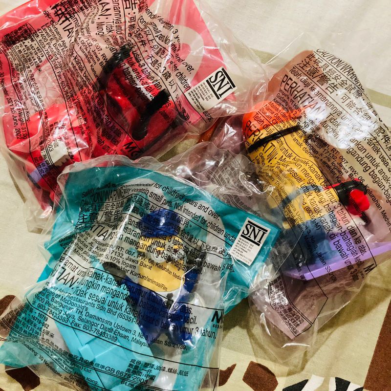 hadiah happy meal mcd mcdonald minion