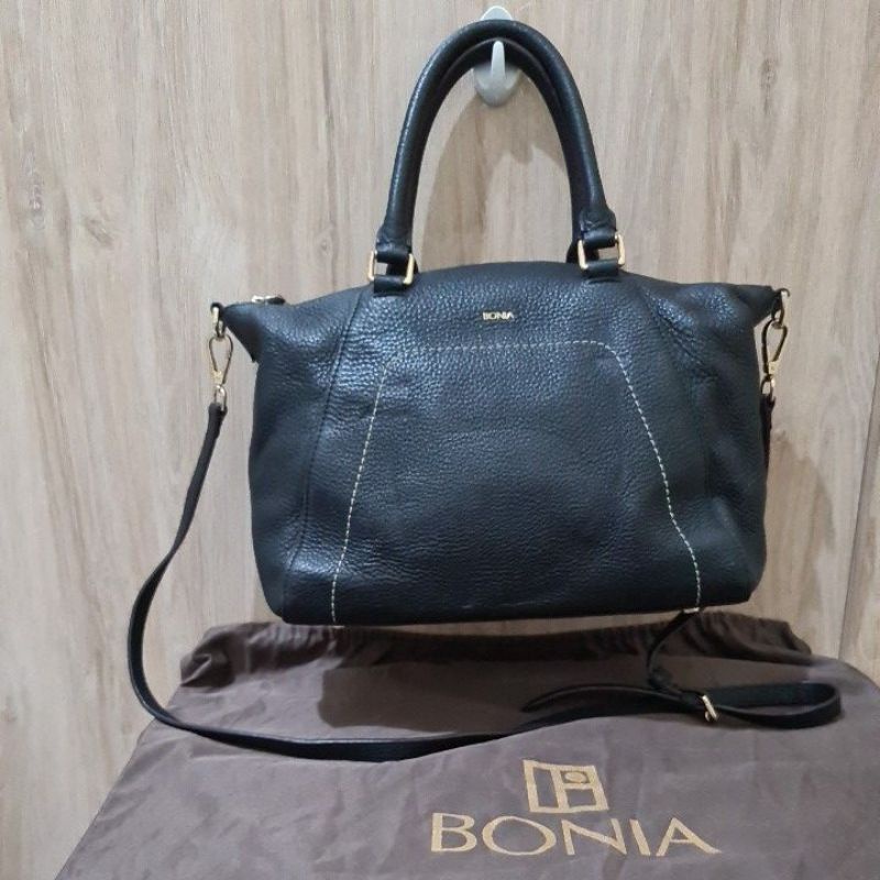 Preloved Bonia Bag Pebble Leather Original.
