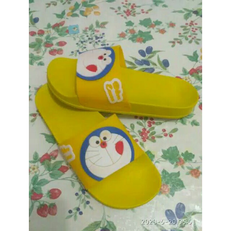 NEW....SENDAL ANAK DORAEMON SIZE 26 30